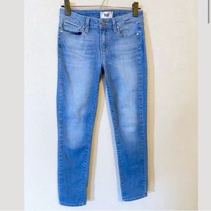 Paige Kylie Crop Drew light wash